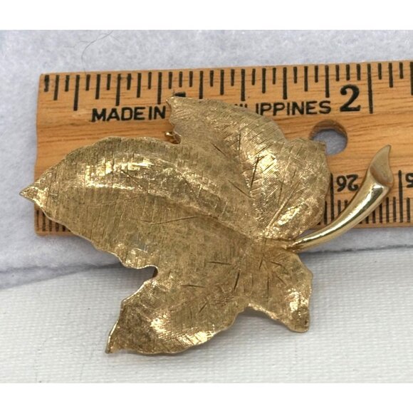 Vintage Gold-Tone Maple Leaf Brooch by Charel Textured Finish - Picture 5 of 15